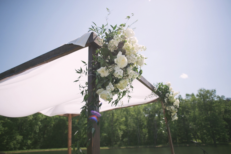 Rustic Elegant Georgia Mountain Wedding via TheELD.com