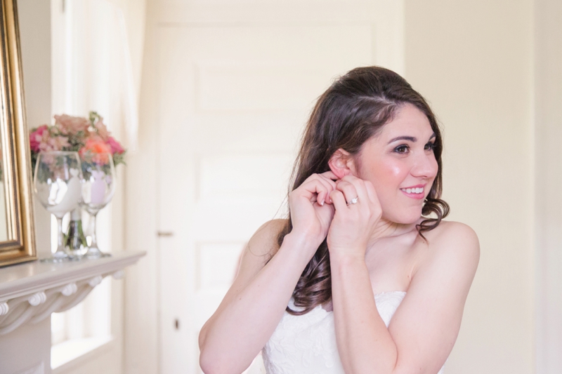 Elegant Blush & White Baltimore Wedding via TheELD.com