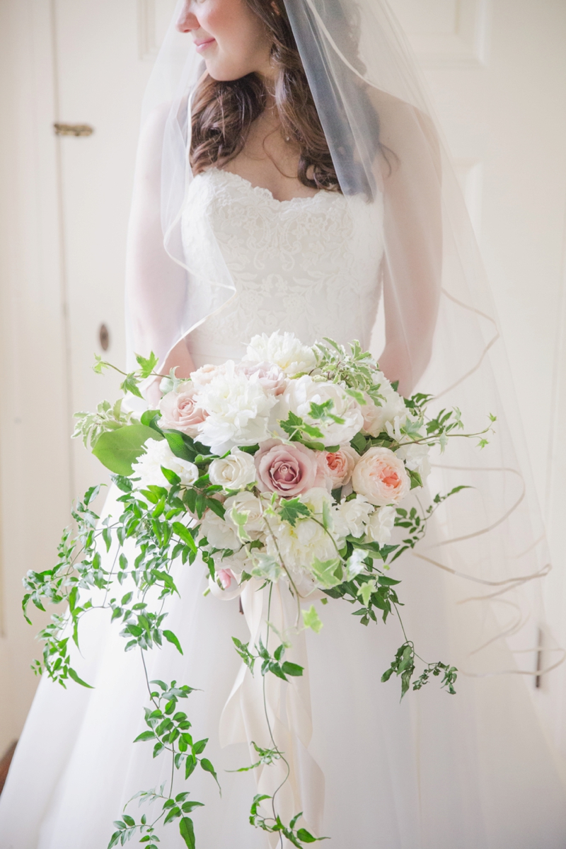 Elegant Blush & White Baltimore Wedding via TheELD.com