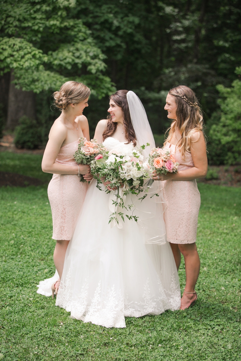 Elegant Blush & White Baltimore Wedding via TheELD.com