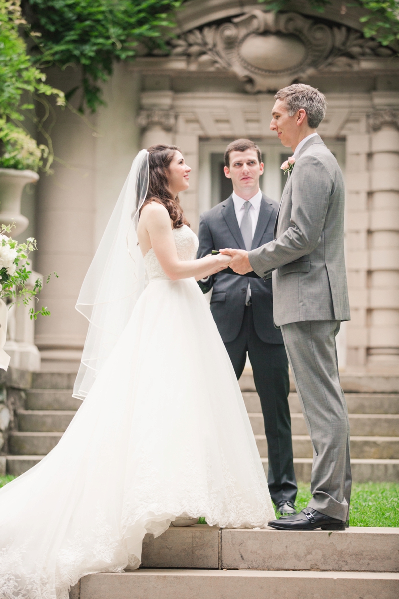 Elegant Blush & White Baltimore Wedding via TheELD.com