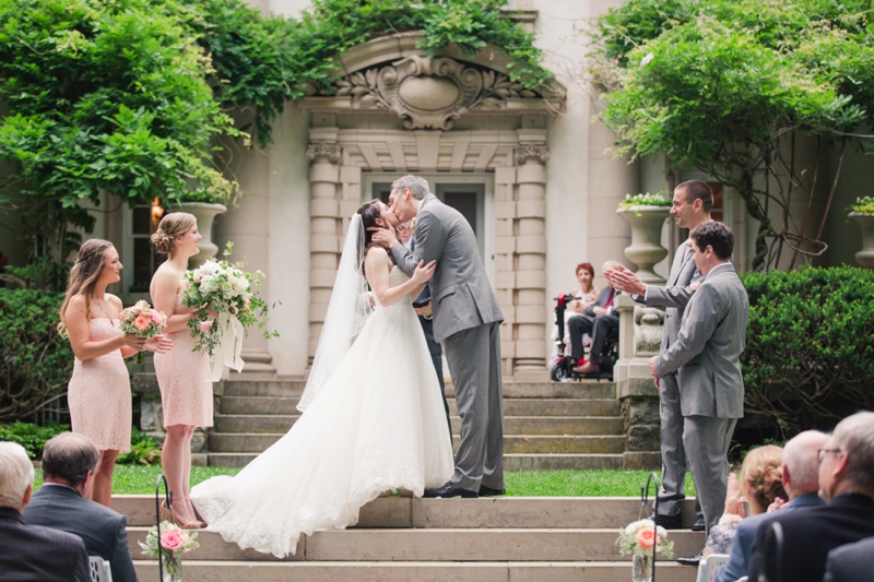 Elegant Blush & White Baltimore Wedding via TheELD.com