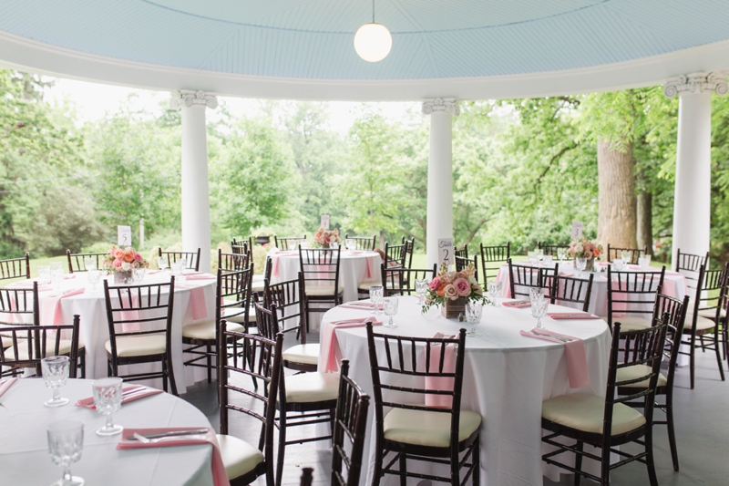 Elegant Blush & White Baltimore Wedding via TheELD.com