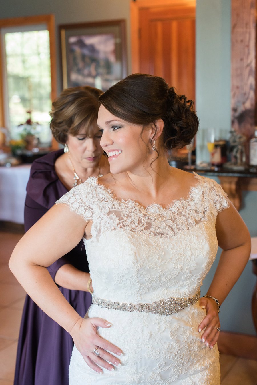 A Navy & Red Rustic Central Florida Wedding via TheELD.com