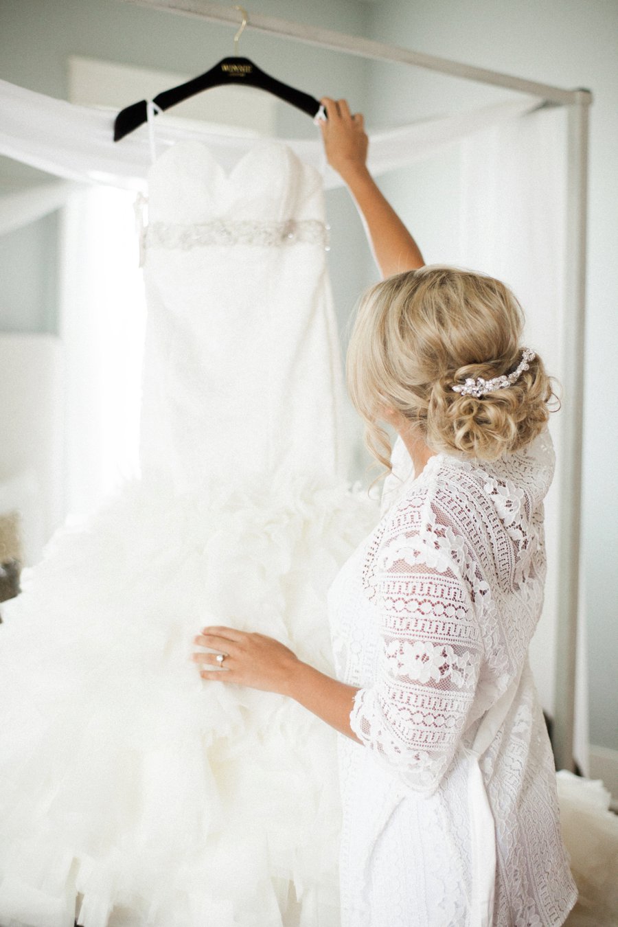 Elegant Blush & White Beach Wedding via TheELD.com