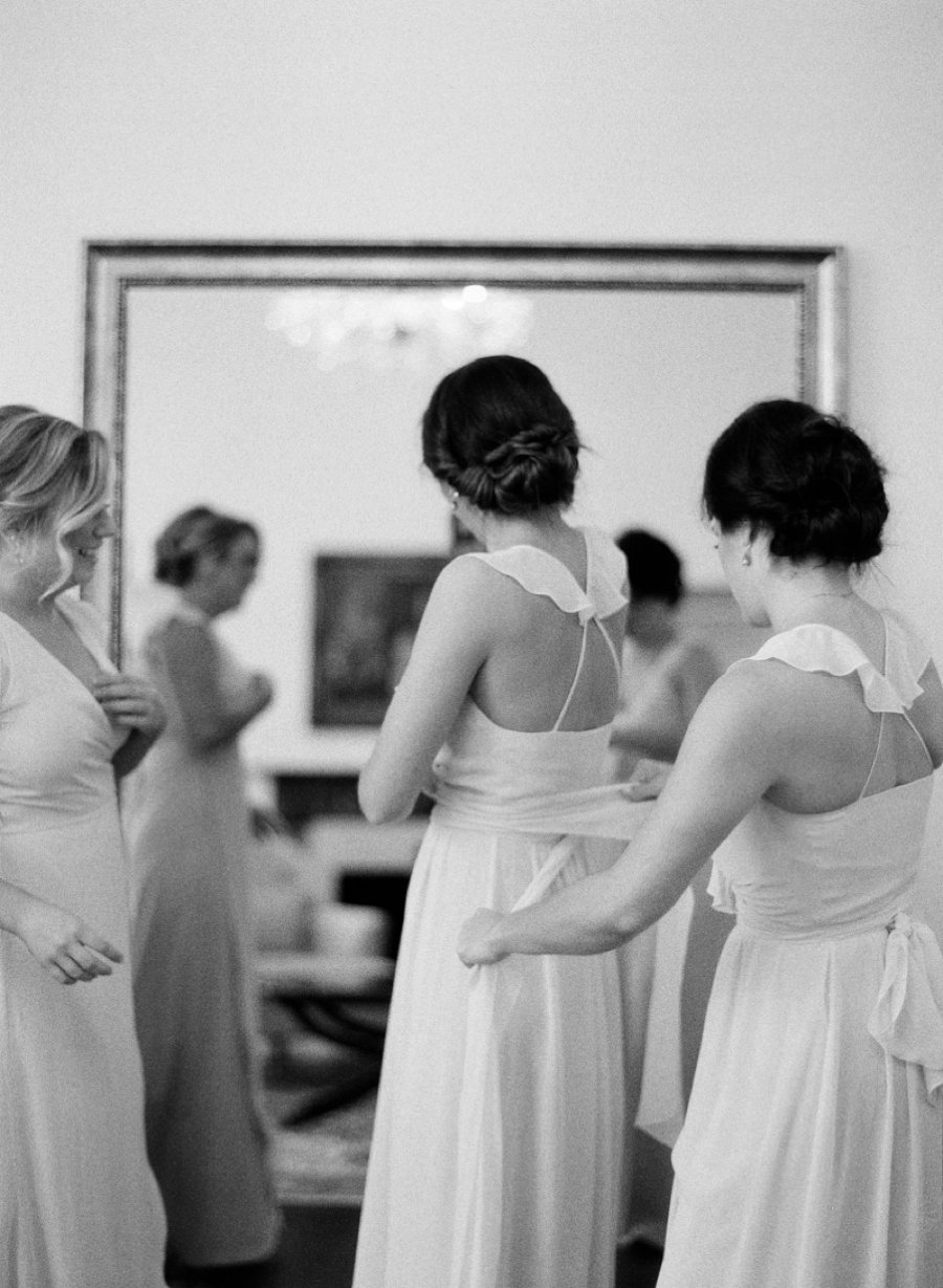 Classic Romantic Blush Nashville Wedding via TheELD.com