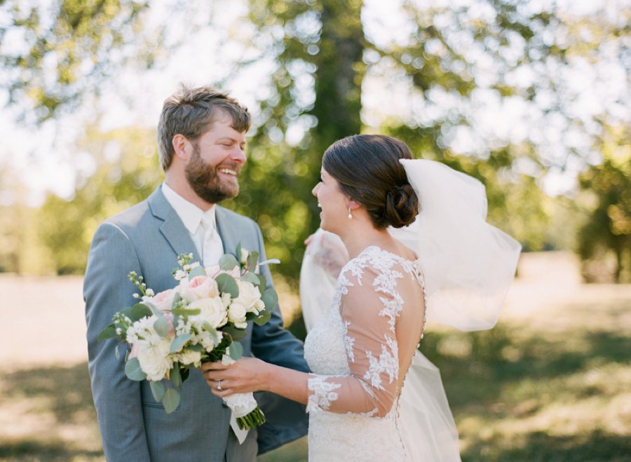 Classic Romantic Blush Nashville Wedding via TheELD.com