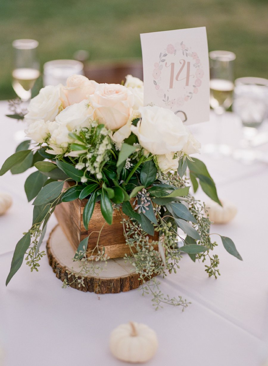 Classic Romantic Blush Nashville Wedding via TheELD.com