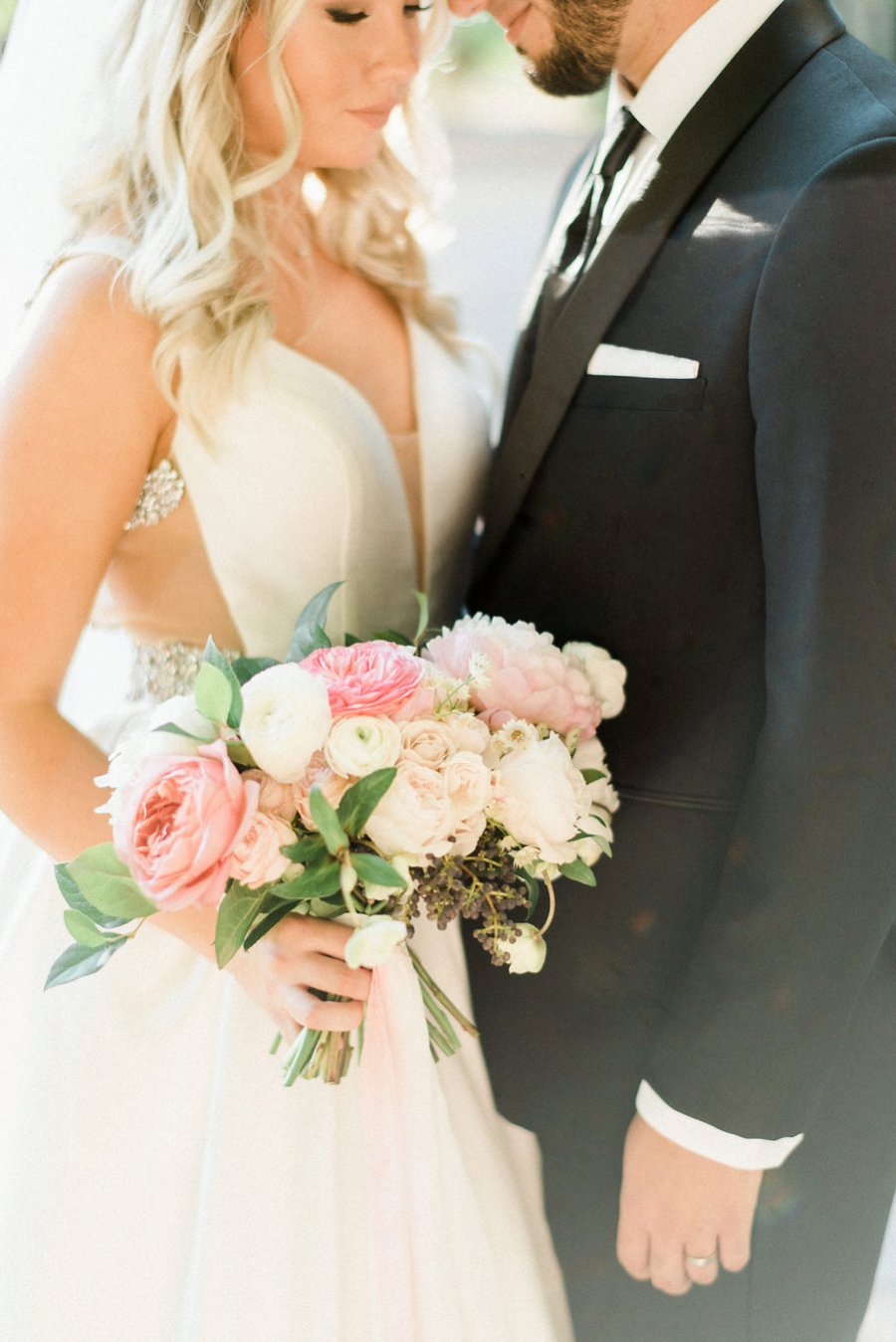 Modern Elegant Blush & Gold Florida Wedding via TheELD.com