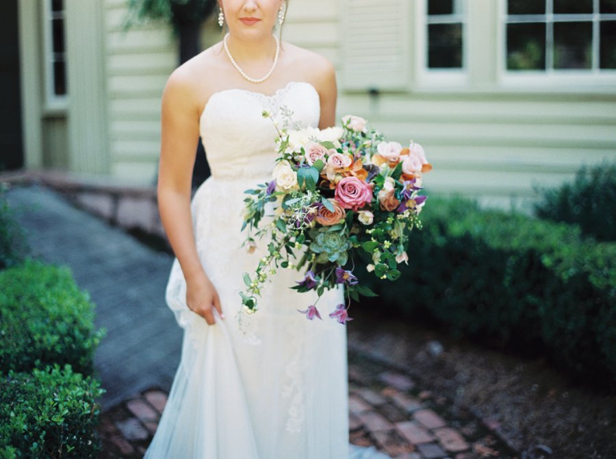 A Colorful Rustic Georgia Vineyard Wedding via TheELD.com