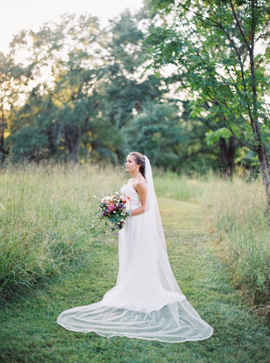 A Colorful Rustic Georgia Vineyard Wedding via TheELD.com