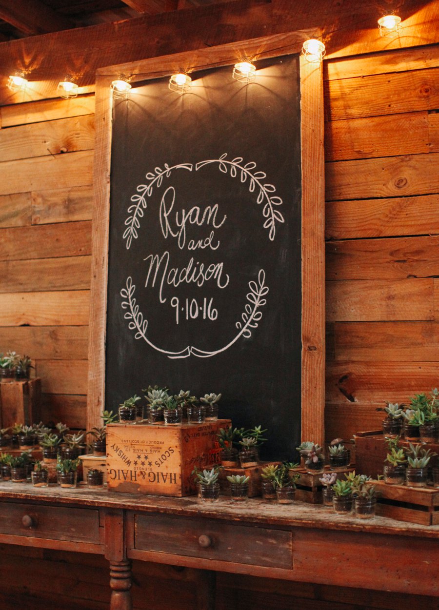 A Colorful Rustic Georgia Vineyard Wedding via TheELD.com