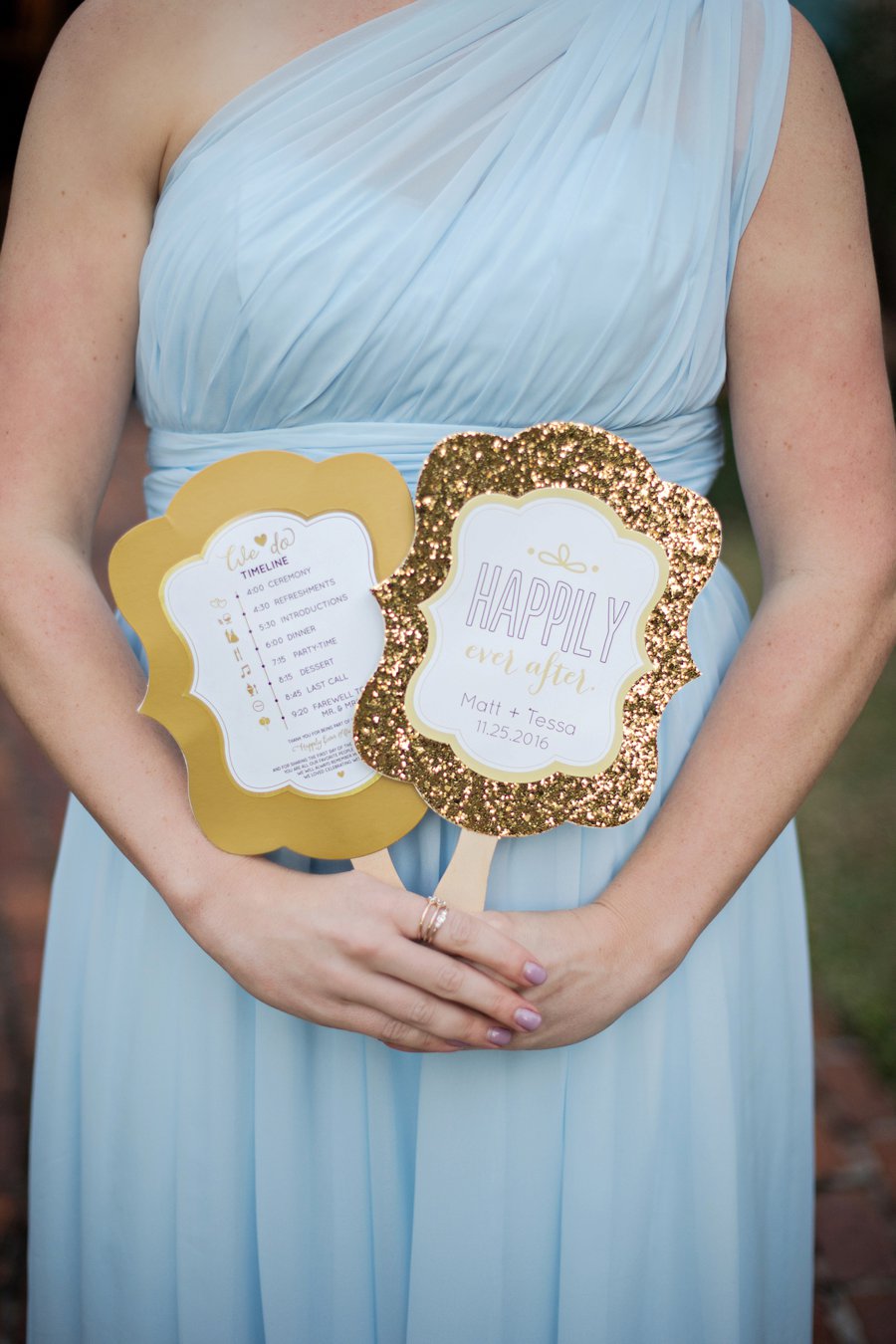 A Pink and Blue Intimate Rustic Florida Wedding via TheELD.com