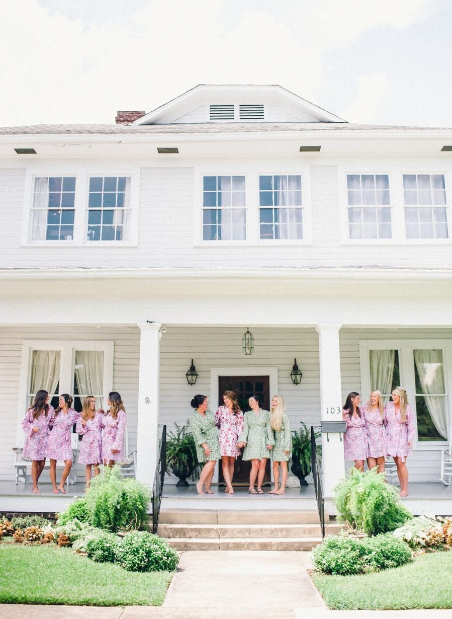 Romantic Red, Pink, and Lavender Mississippi Wedding via TheELD.com