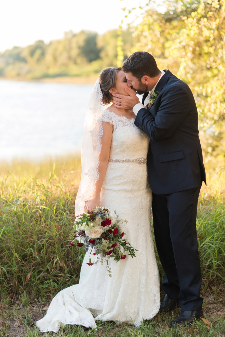 A Navy & Red Rustic Central Florida Wedding via TheELD.com