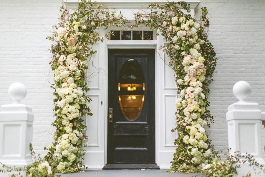 Romantic Pink & White Southern Wedding via TheELD.com