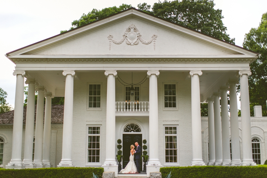 Romantic Pink & White Southern Wedding via TheELD.com