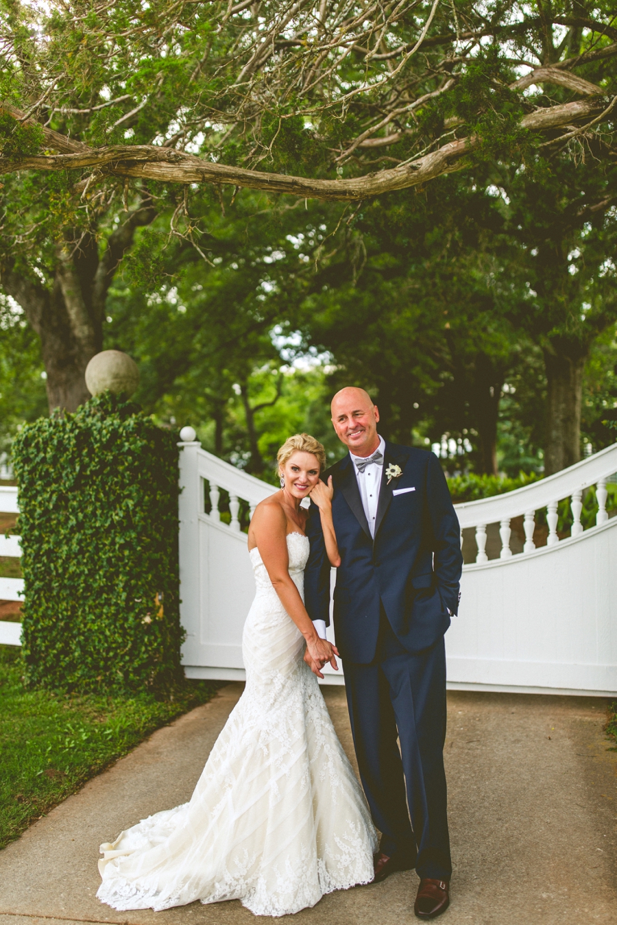 Romantic Pink & White Southern Wedding via TheELD.com