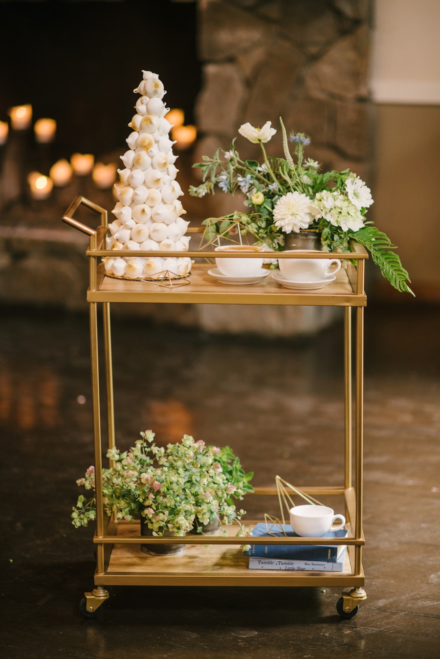 Modern Organic Wedding Inspiration via TheELD.com