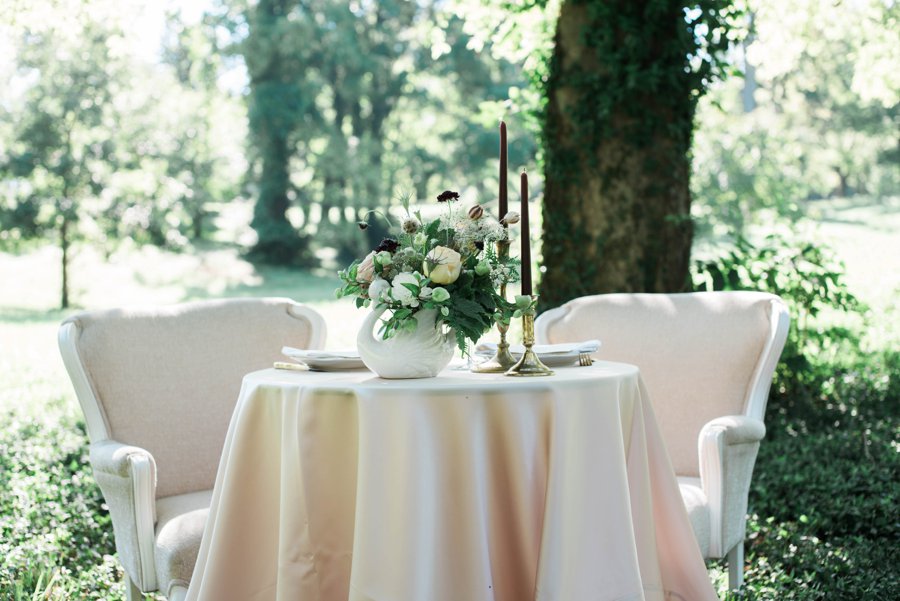 Classic Pink, Burgundy, & Green Mountain Wedding Ideas via TheELD.com