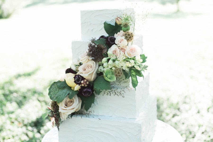 Classic Pink, Burgundy, & Green Mountain Wedding Ideas via TheELD.com