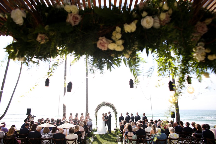 An Elegant Blush & White San Diego Wedding via TheELD.com