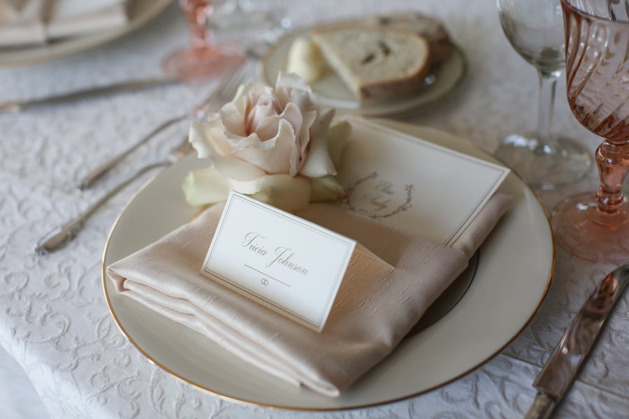 An Elegant Blush & White San Diego Wedding via TheELD.com