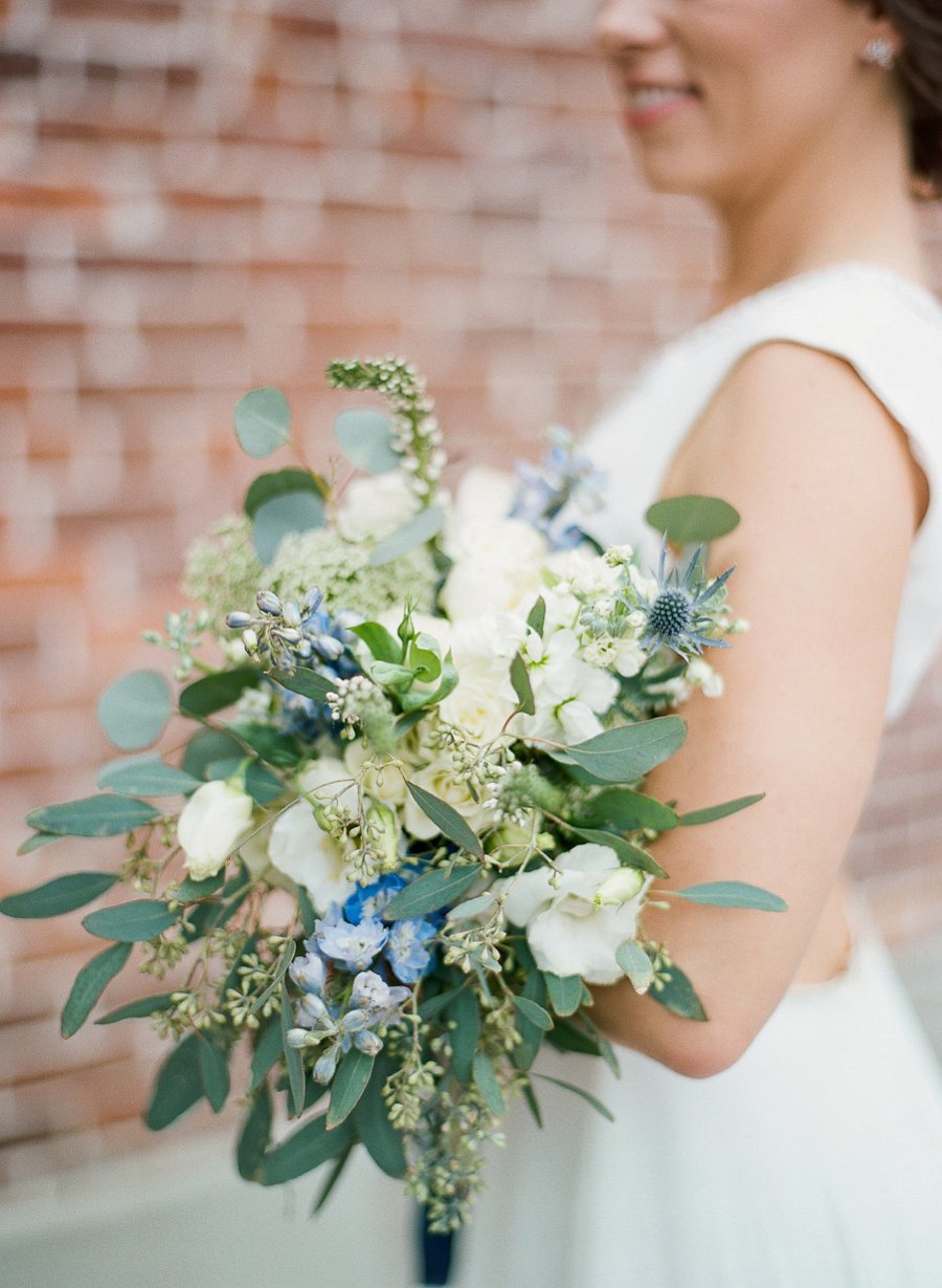 Navy & Teal Geode & Geometric Wedding Ideas via TheELD.com