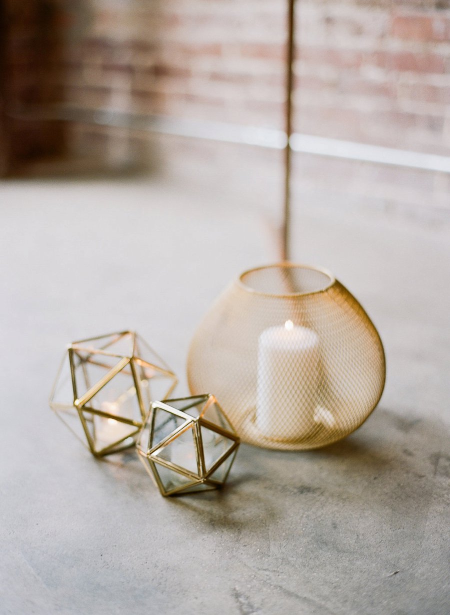 Navy & Teal Geode & Geometric Wedding Ideas via TheELD.com