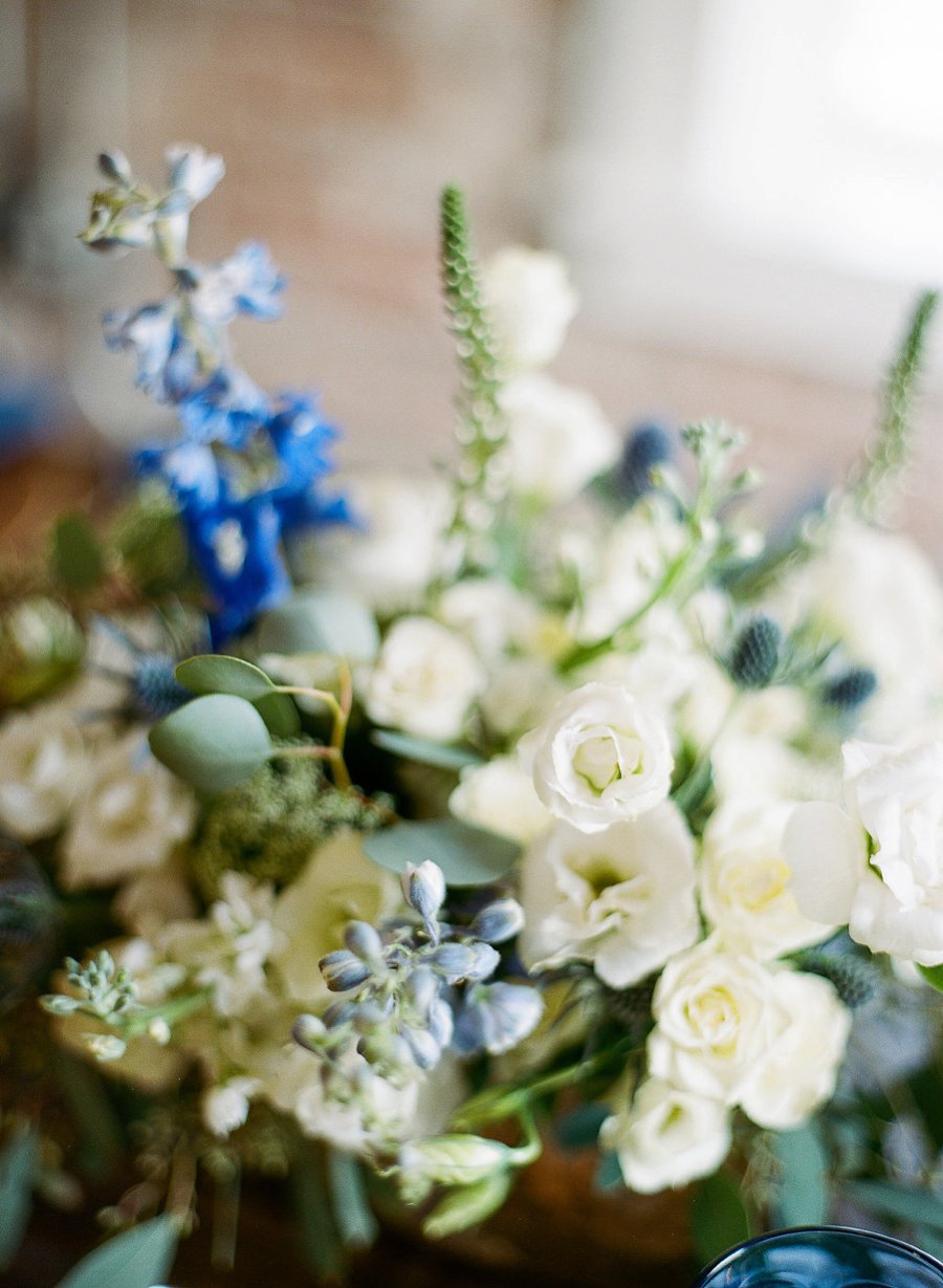 Navy & Teal Geode & Geometric Wedding Ideas via TheELD.com