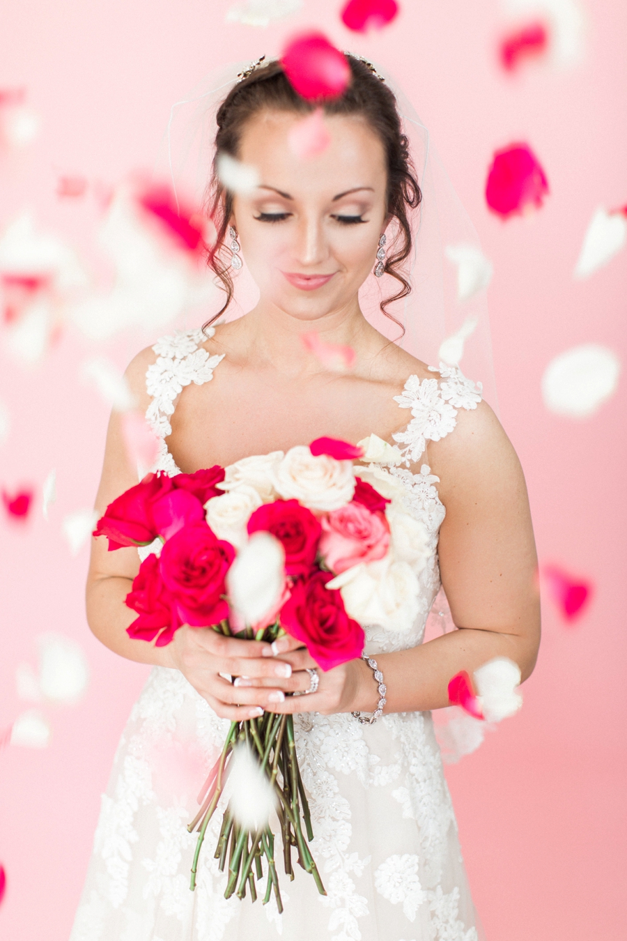 Romantic Valentines Day Inspired Bridals via TheELD.com