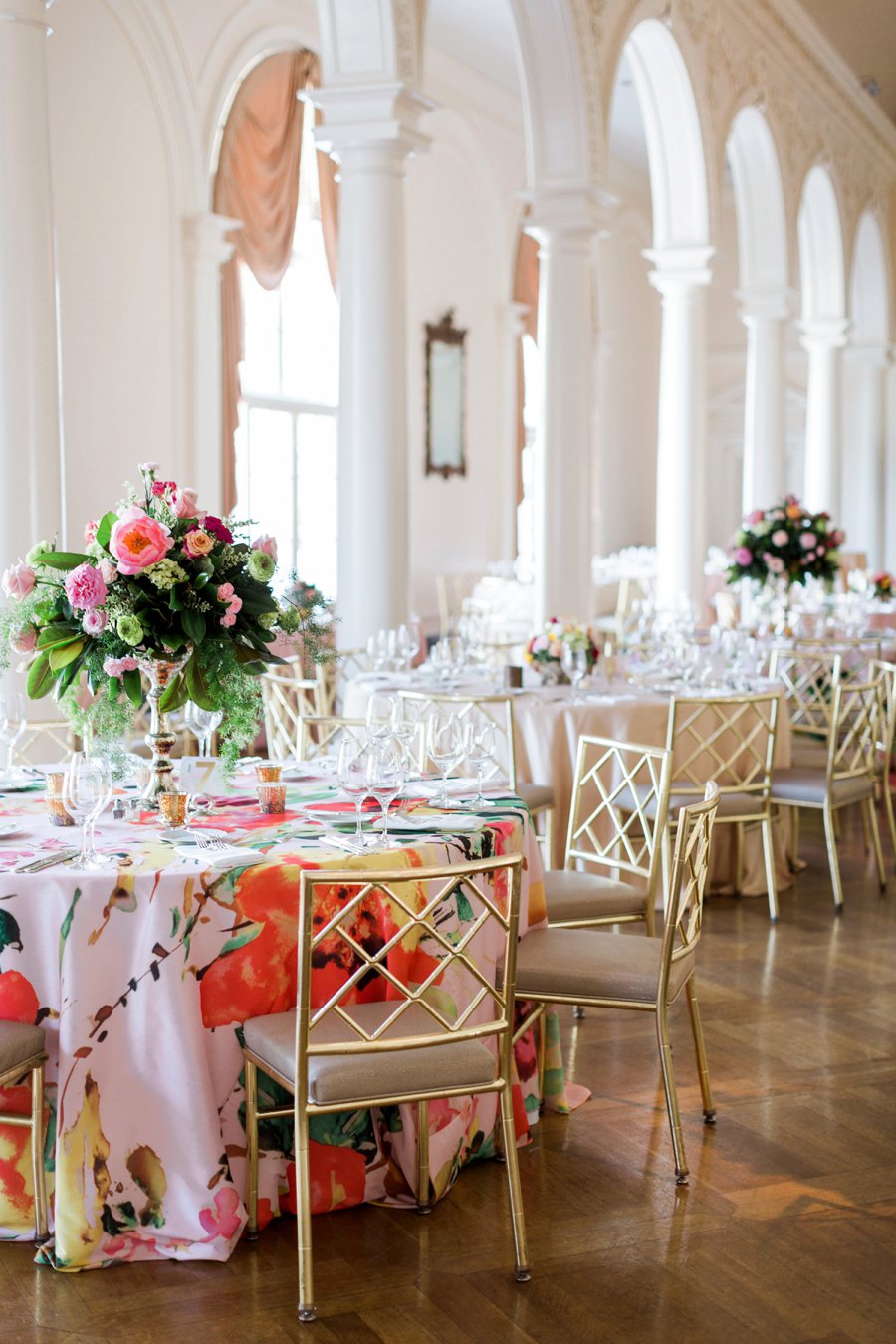 An Elegant Floral Inspired Southern Wedding via TheELD.com