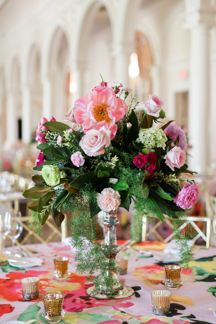 An Elegant Floral Inspired Southern Wedding via TheELD.com