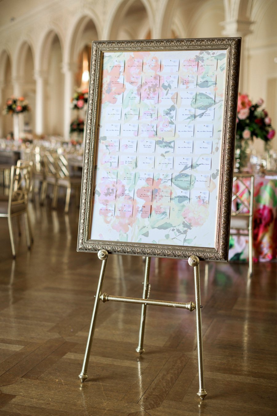 An Elegant Floral Inspired Southern Wedding via TheELD.com
