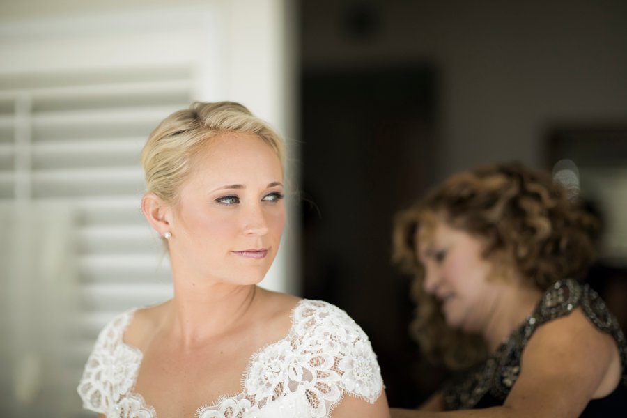 Green & White Elegant Pensacola Wedding via TheELD.com