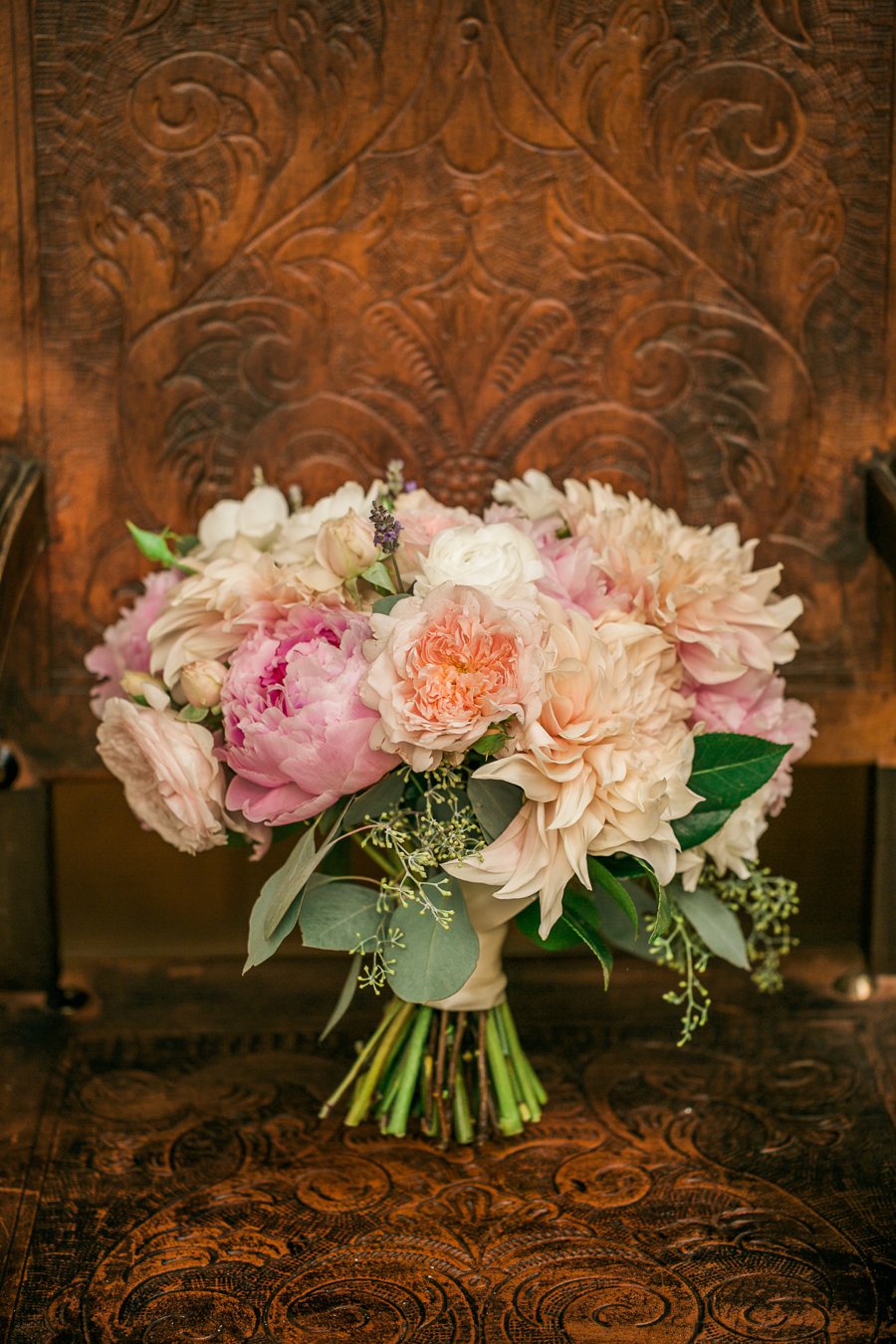 Romantic Blush & Green Big Sur Wedding via TheELD.com