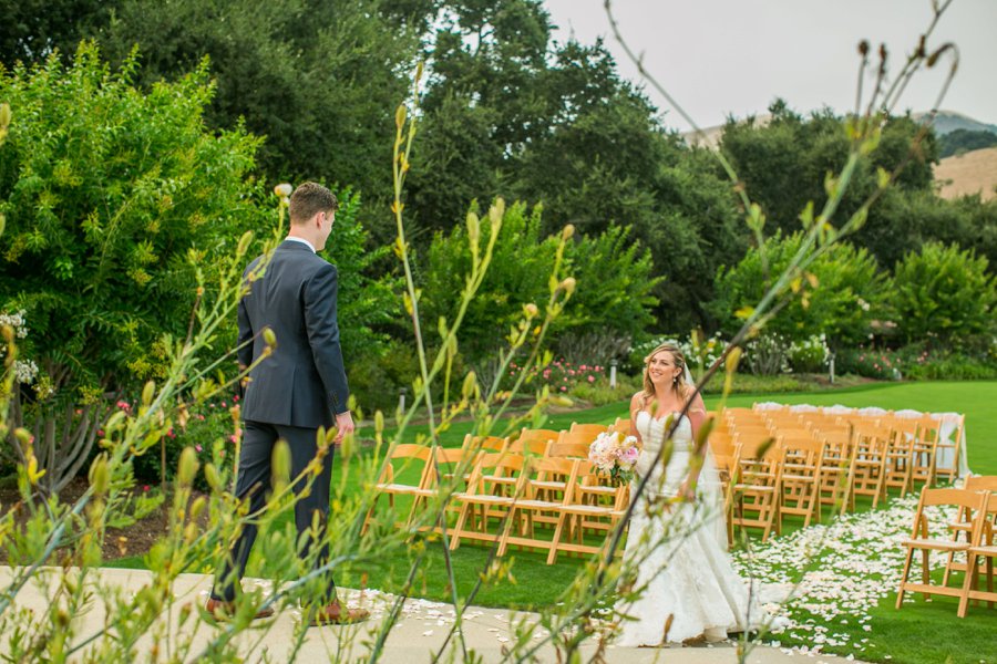 Romantic Blush & Green Big Sur Wedding via TheELD.com