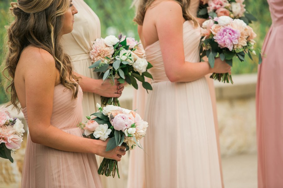 Romantic Blush & Green Big Sur Wedding via TheELD.com