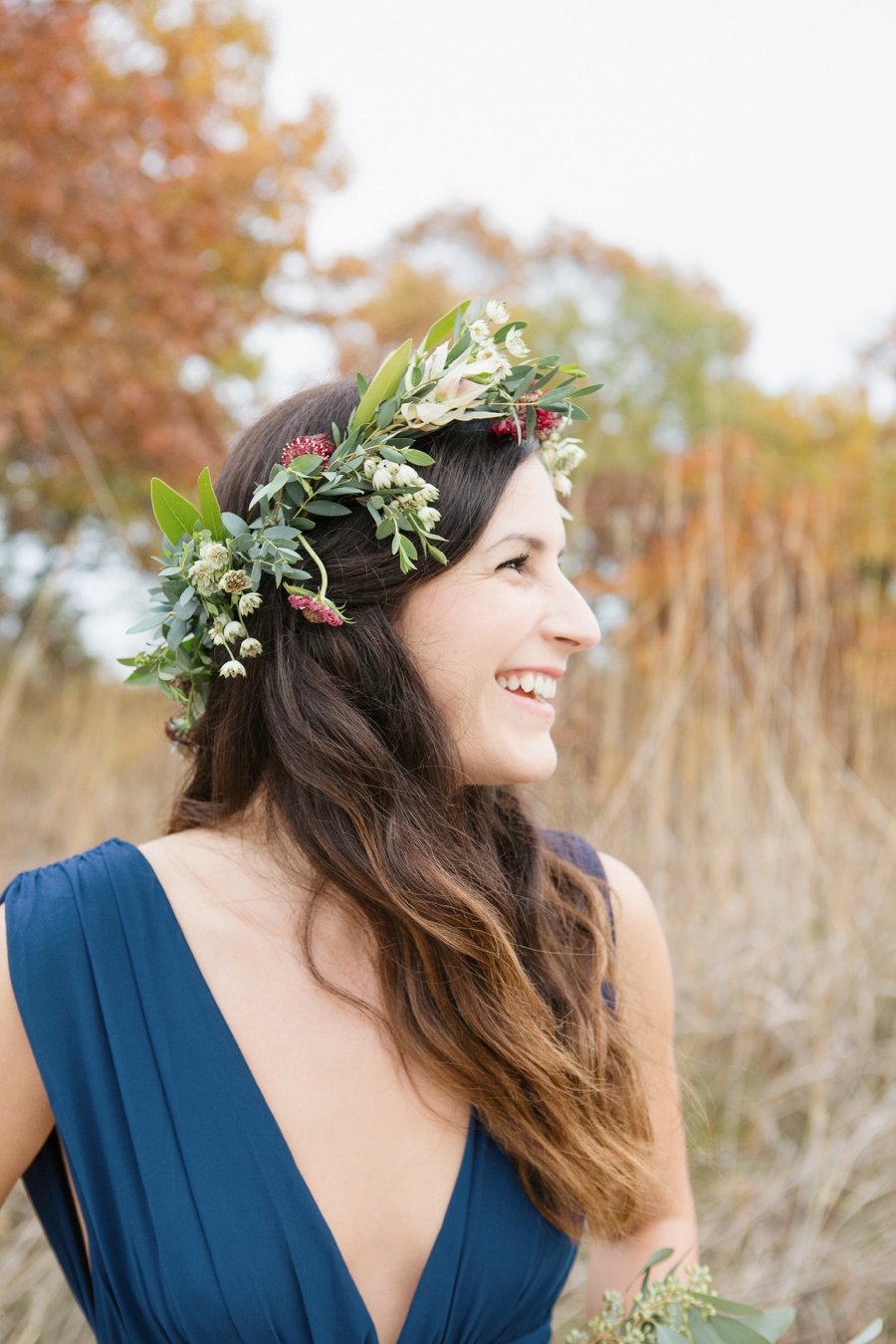 Boho Gray, Blue, & Red Illinois Wedding via TheELD.com