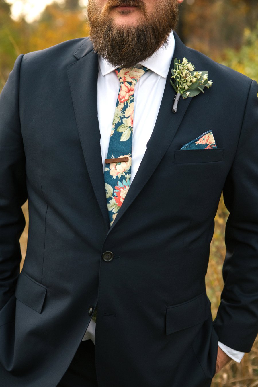 Boho Gray, Blue, & Red Illinois Wedding via TheELD.com