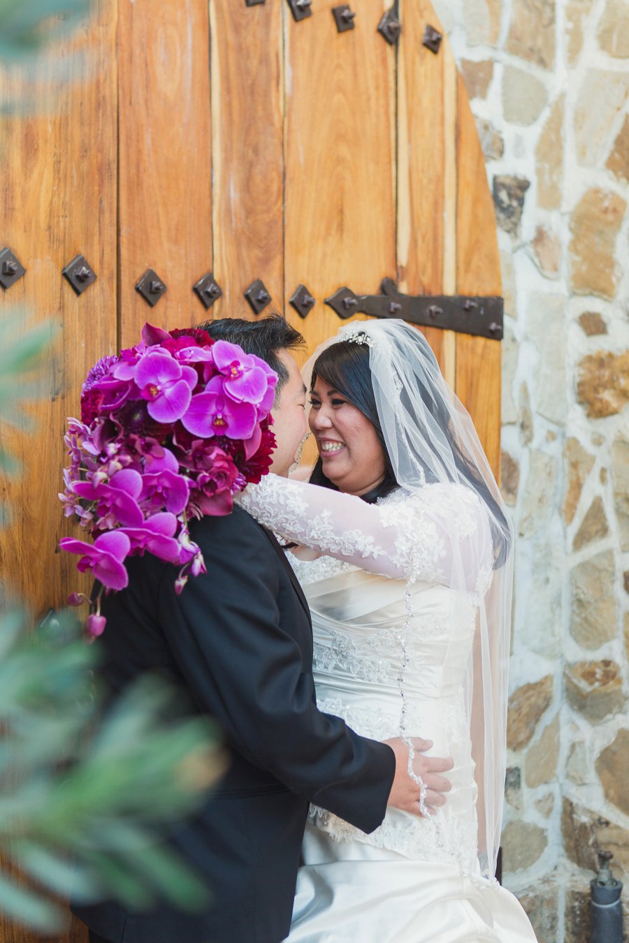 An Elegant Glam Purple California Vineyard Wedding via TheELD.com