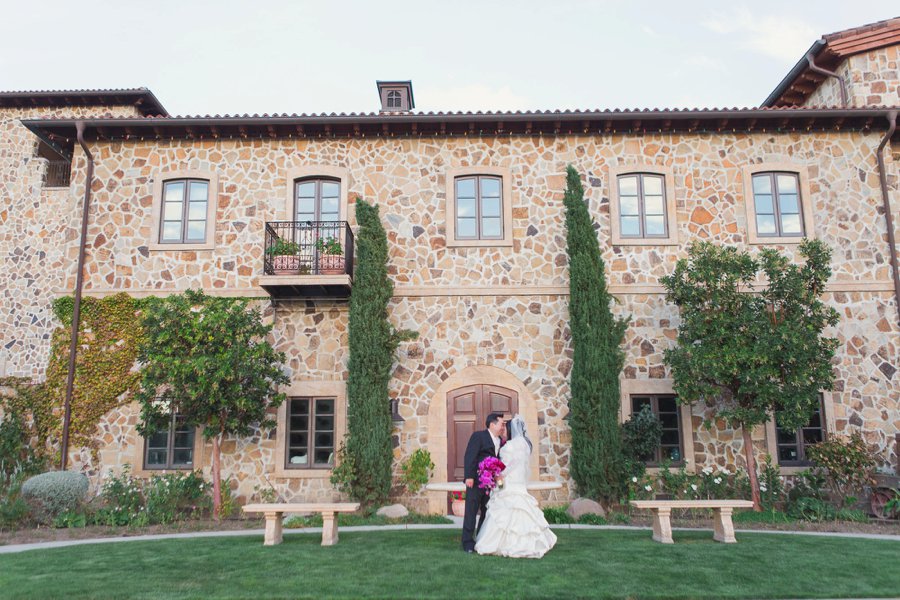 An Elegant Glam Purple California Vineyard Wedding via TheELD.com