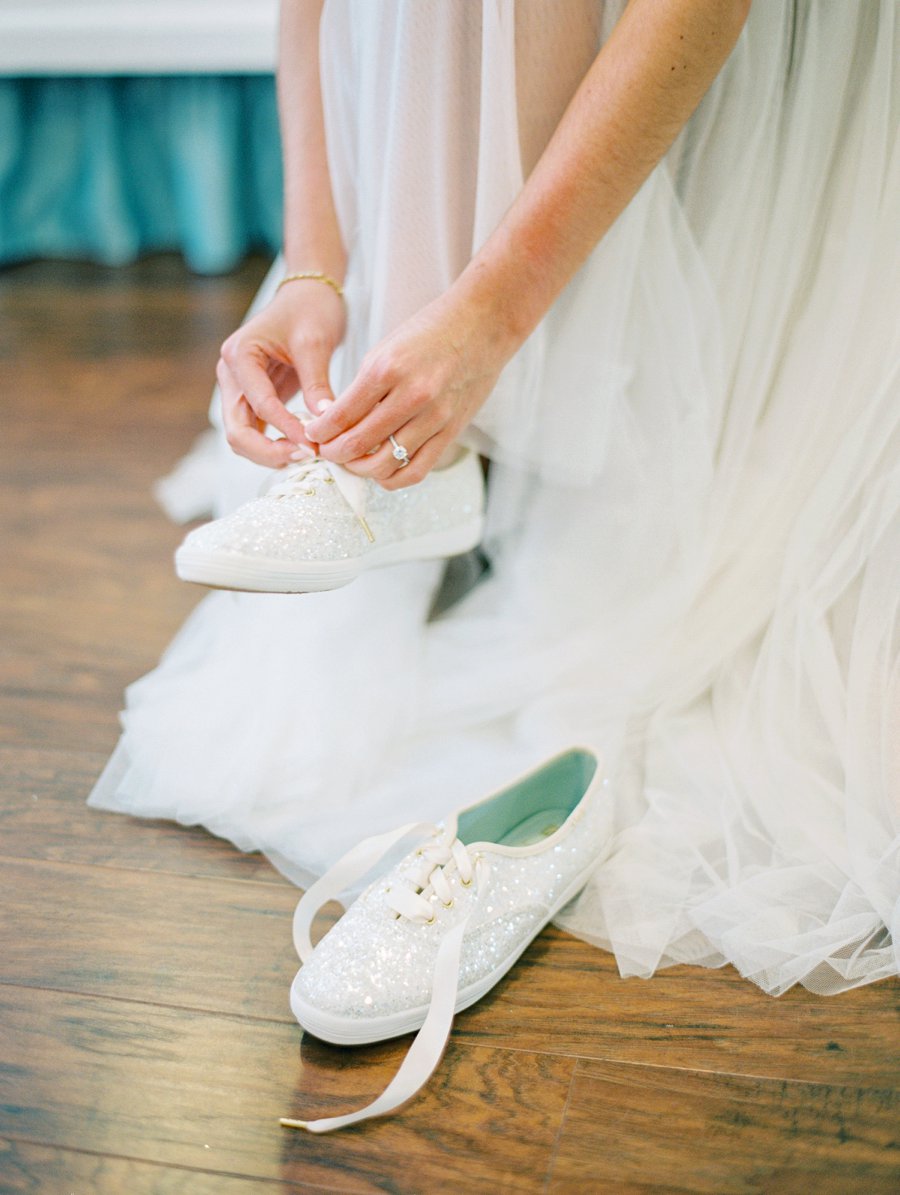 A Romantic Blush and White Rustic Florida Barn Wedding via TheELD.com