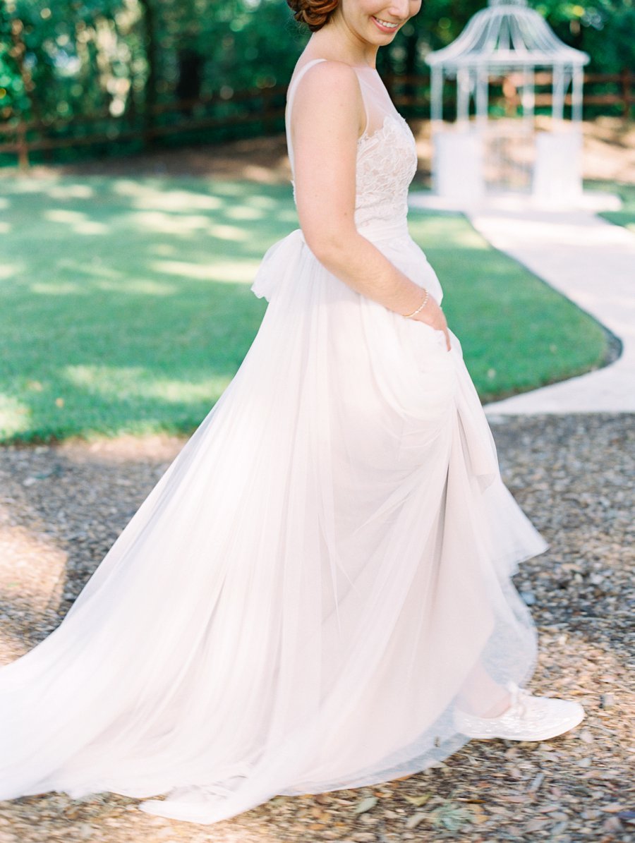 A Romantic Blush and White Rustic Florida Barn Wedding via TheELD.com