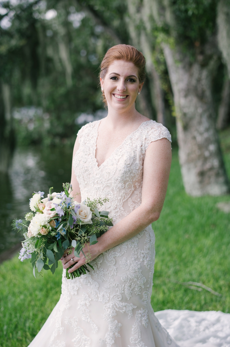 Blue & White Florida Garden Wedding via TheELD.com