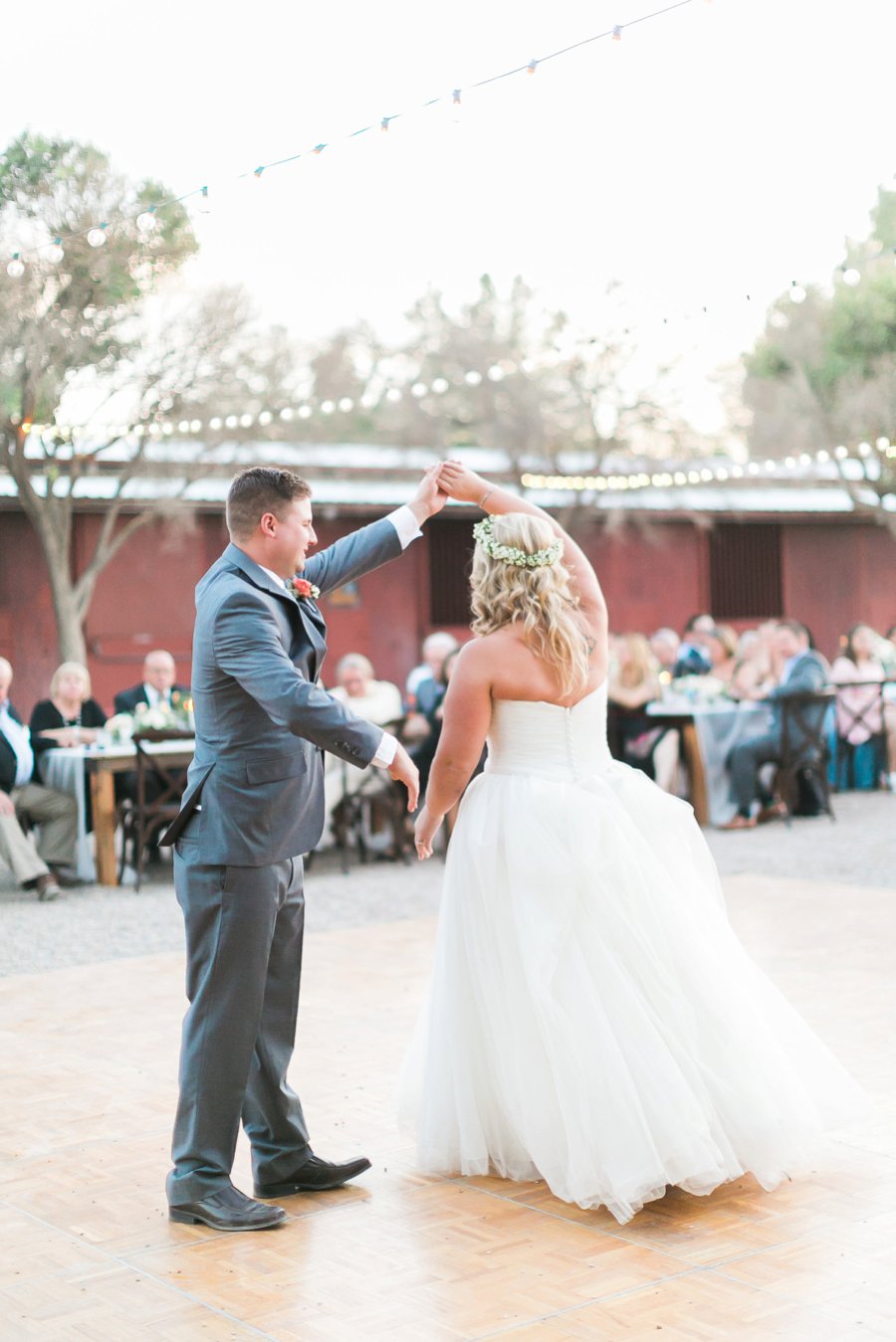 Blue & Peach Las Vegas Garden Wedding via TheELD.com