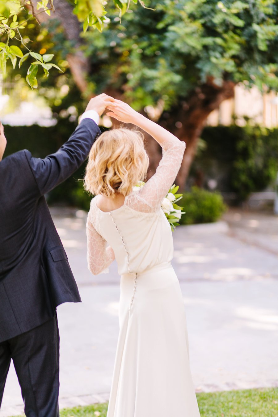 An Intimate Green & White Los Angeles Wedding via TheELD.com