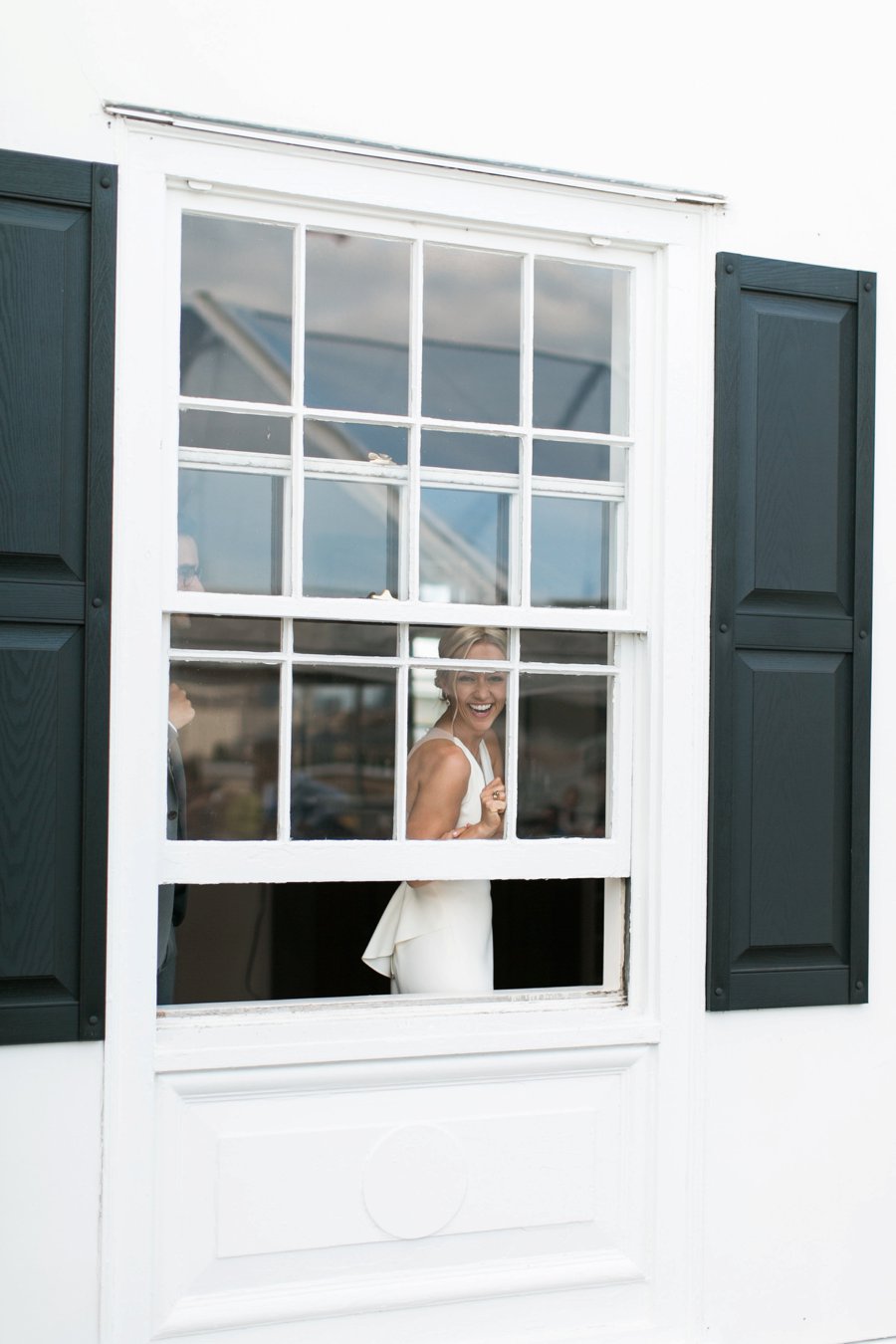 Green and White Classic Organic Seattle Wedding via TheELD.com