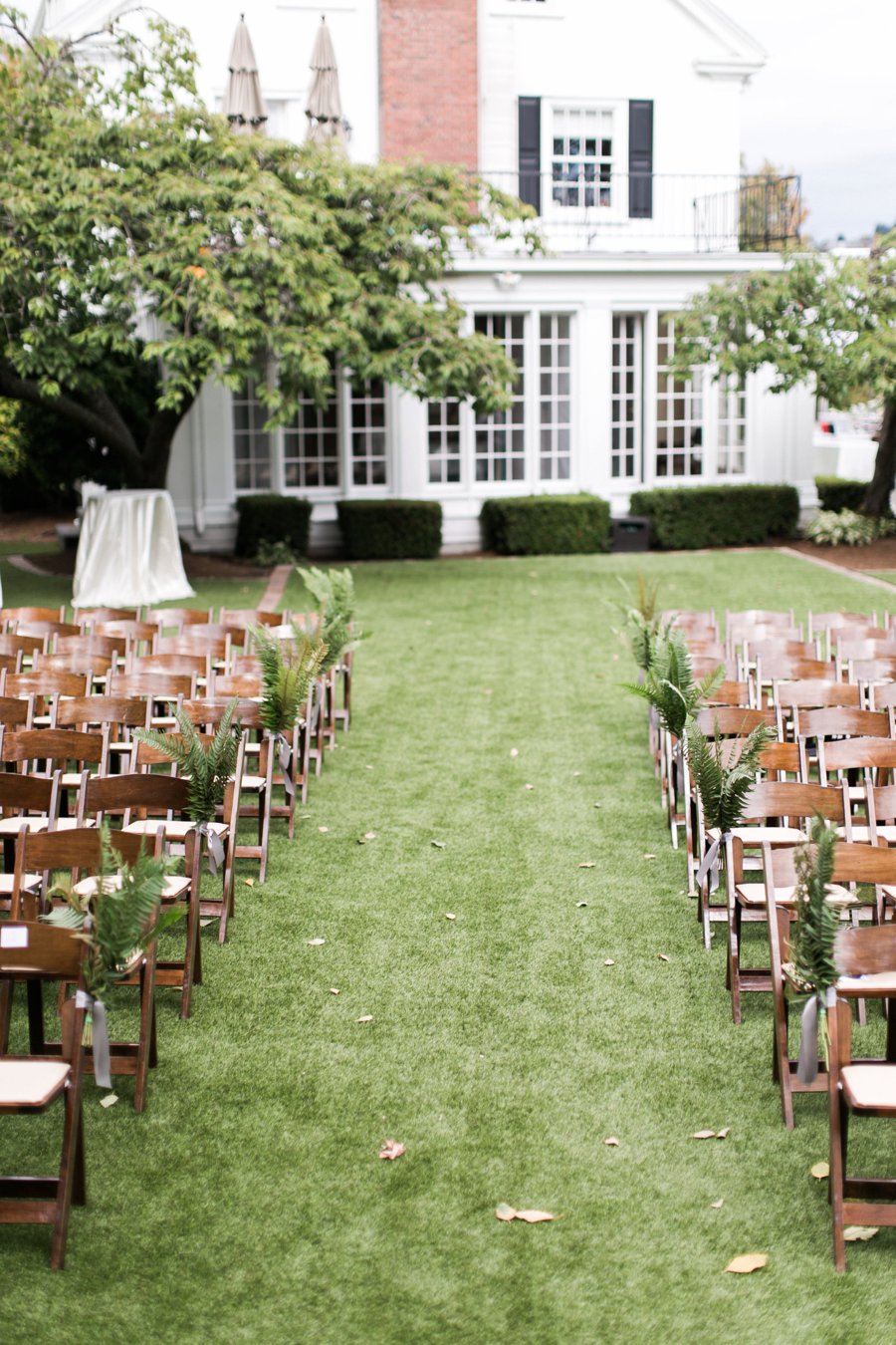 Green and White Classic Organic Seattle Wedding via TheELD.com