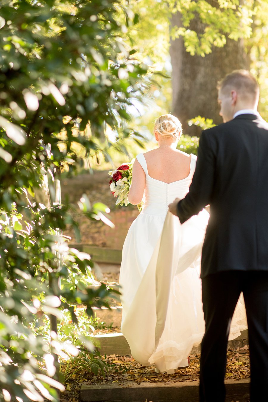 A Southern Pink & Red North Carolina Wedding via TheELD.com